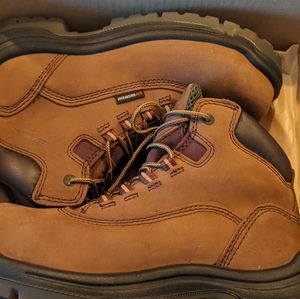 Women's Red Wing work boot hard toe